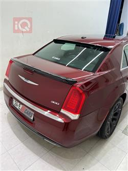 کرایسلەر 300